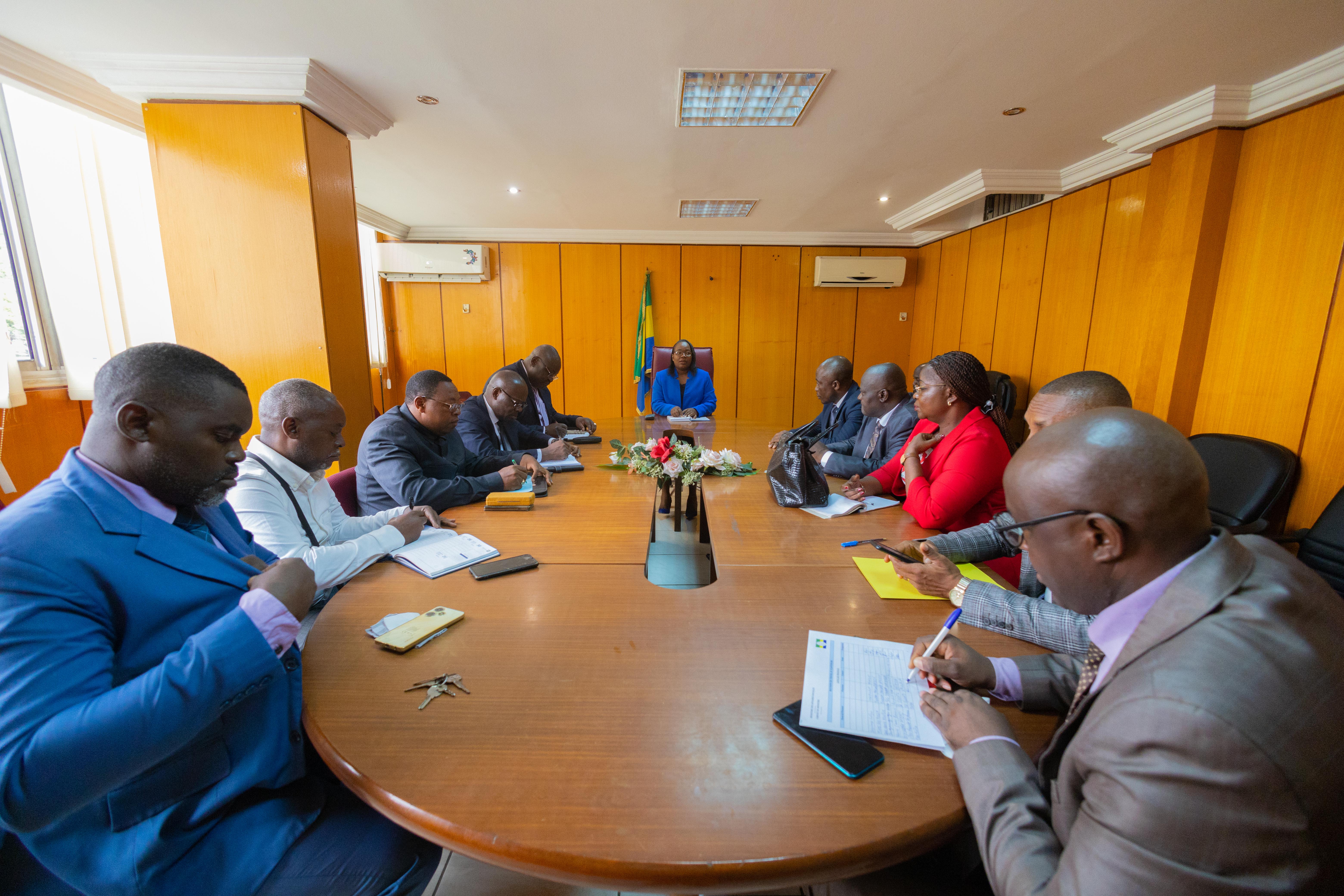 Rencontre avec les partenaires sociaux.