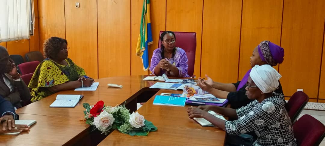 MINISTERE DES AFFAIRES SOCIALES/OBSERVATOIRE INTERNATIONAL POUR L'INTEGRITE DE LA FAMILLE ( OIIDF)