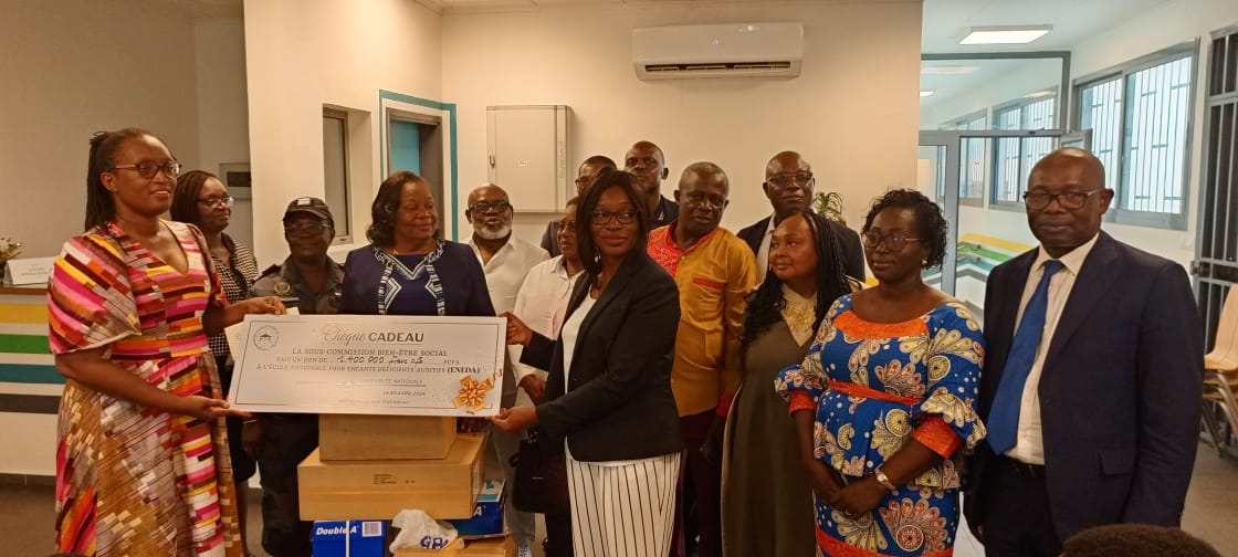 ENEDA : Un geste d’espoir pour les enfants déficients auditifs..